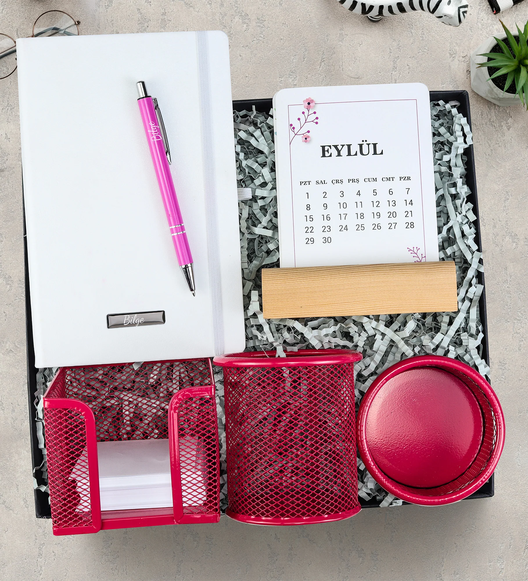 Kadınlar Günü Ofis & Kırtasiye Kurumsal Hediye Seti